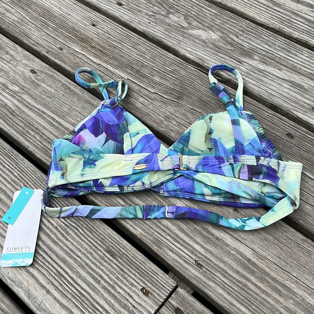 Sunsets Retreat Wrap Bikini Top,Medium,NWT - Picture 6 of 12